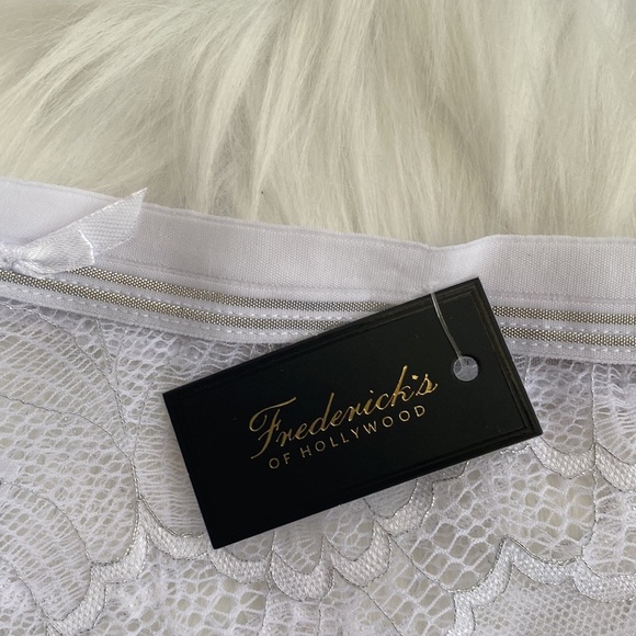 NWT Fredrick’s of Hollywood women’s caroline white lace thong panty - Picture 8 of 9